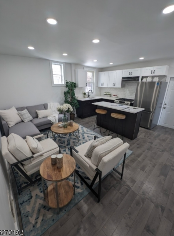21 Oak St #1 - Photo 7 of 17