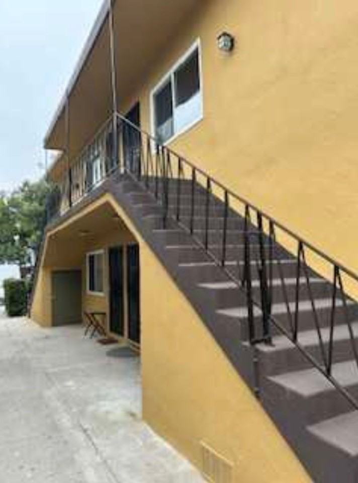 7727 Walker Ave #B - Photo 3 of 10