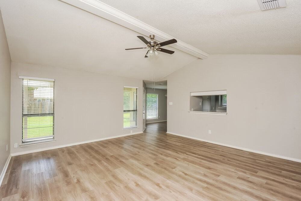 6221 Valley Forge Ct - Photo 4 of 16