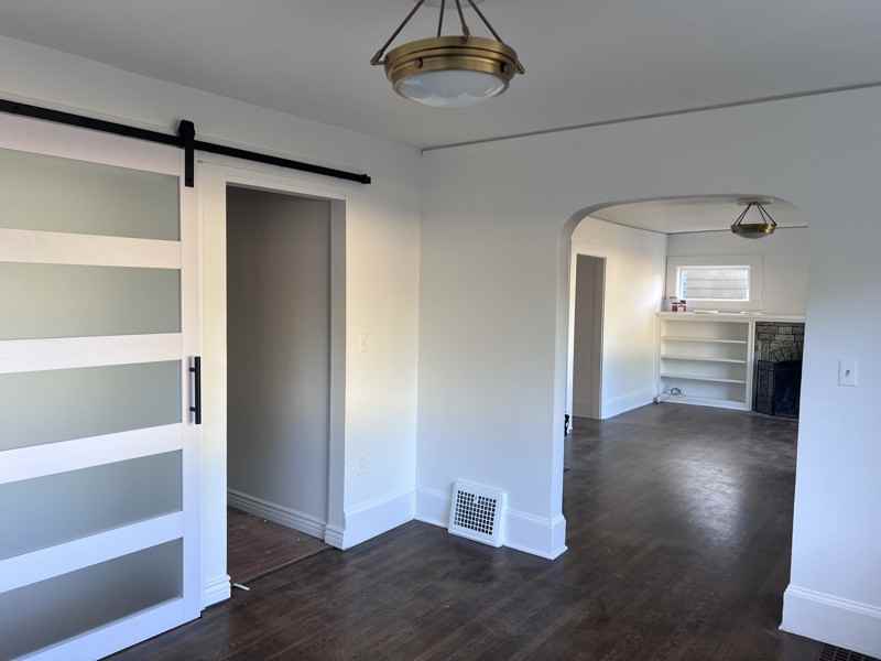 315 Ne 66th Ave - Photo 2 of 11