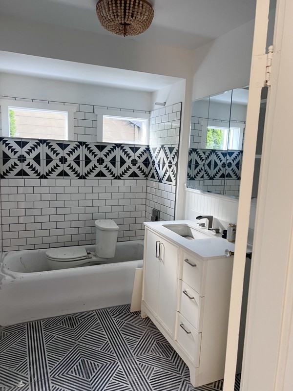 315 Ne 66th Ave - Photo 4 of 11