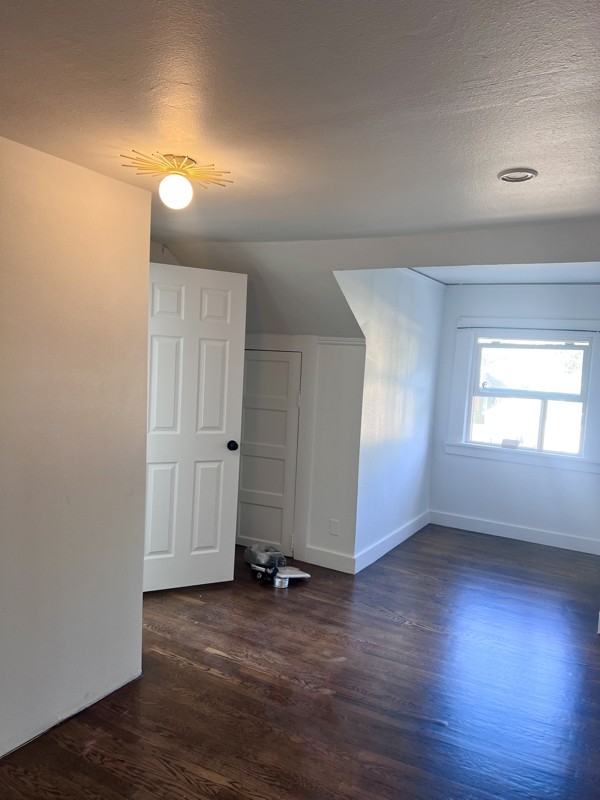 315 Ne 66th Ave - Photo 7 of 11