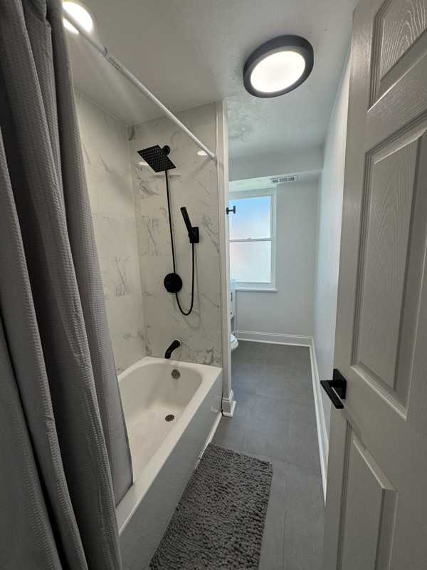 1415 Columbus Ave #B - Photo 4 of 8