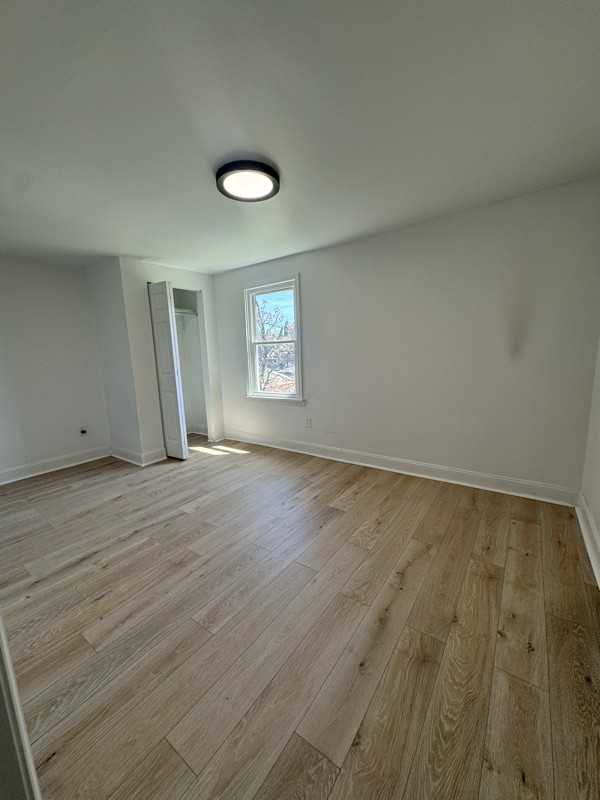 1415 Columbus Ave #B - Photo 5 of 8