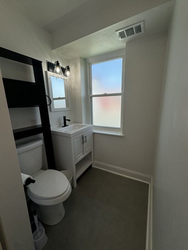 1415 Columbus Ave #B - Photo 6 of 8