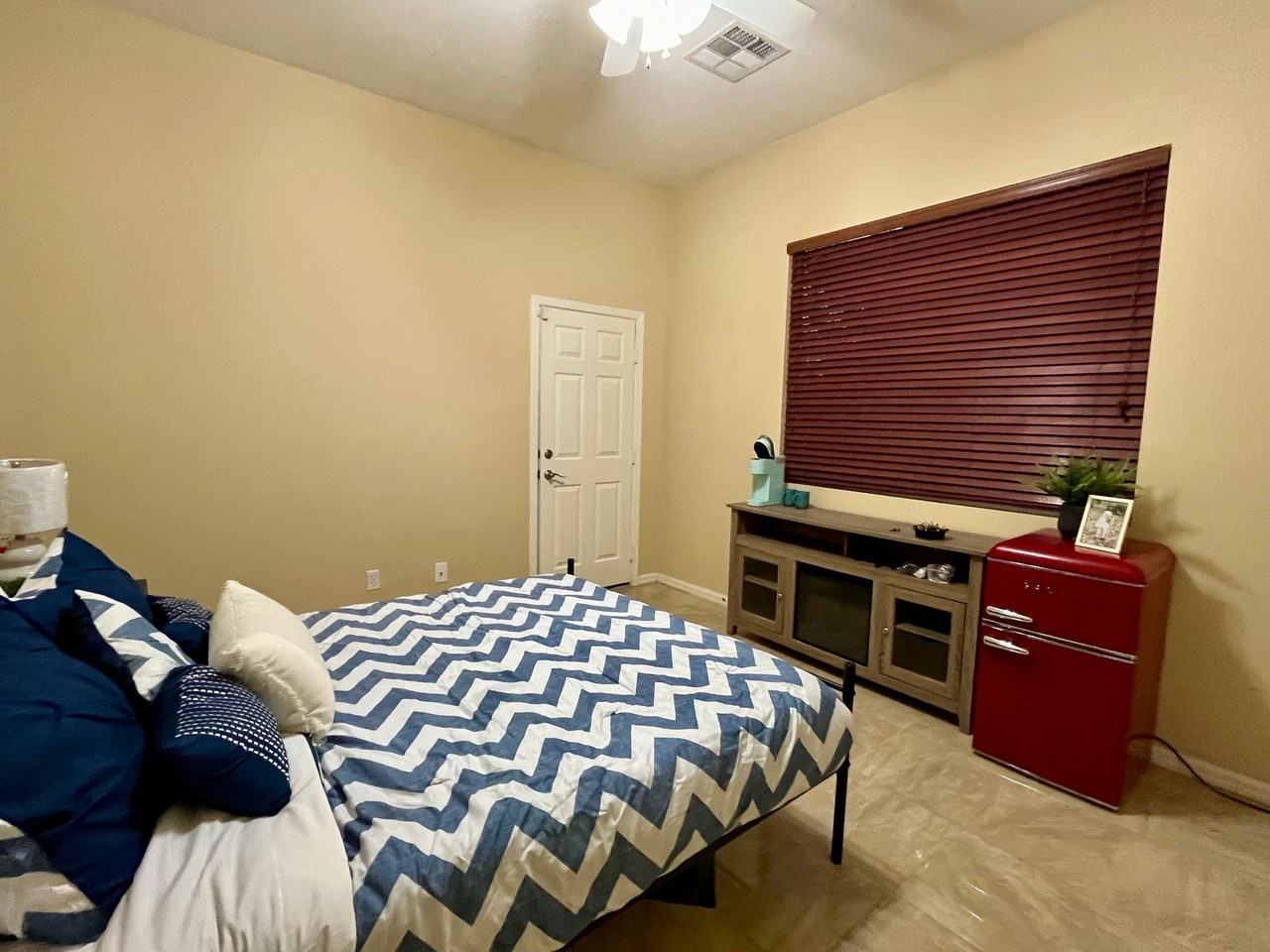 8089 Villa Del Cielo St - Photo 2 of 6