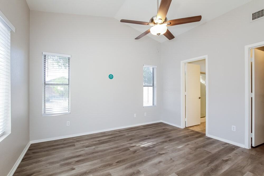 20212 N 34th Pl - Photo 7 of 16