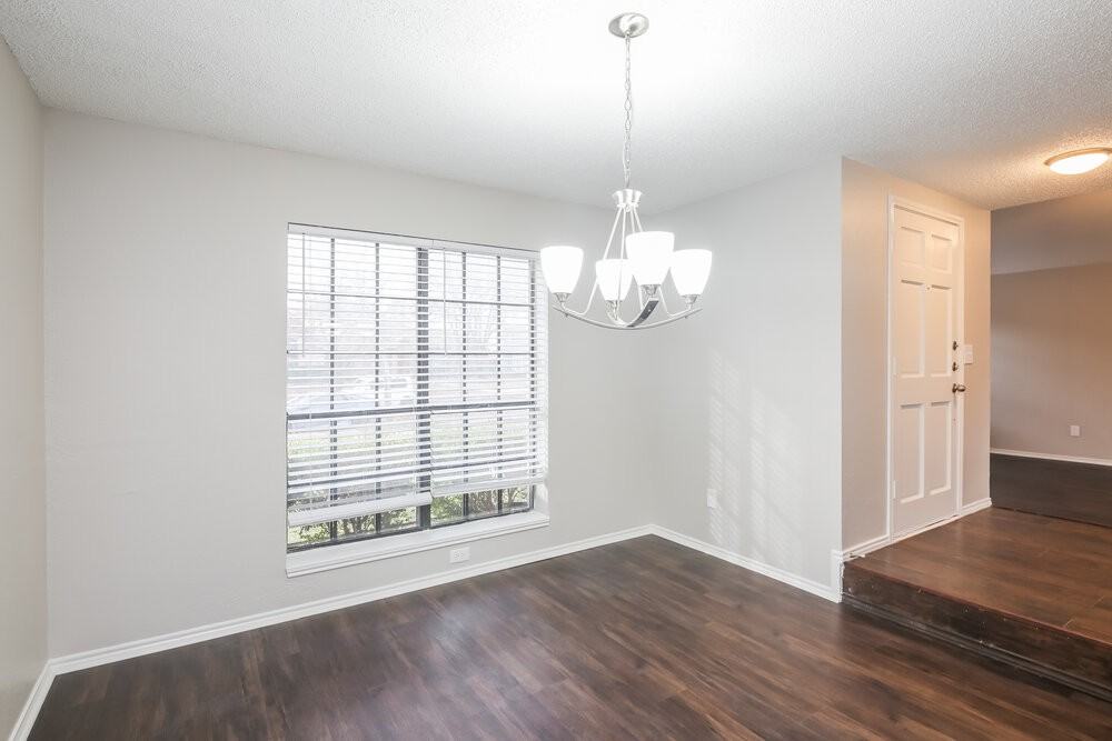 2241 Collier Ct - Photo 6 of 17