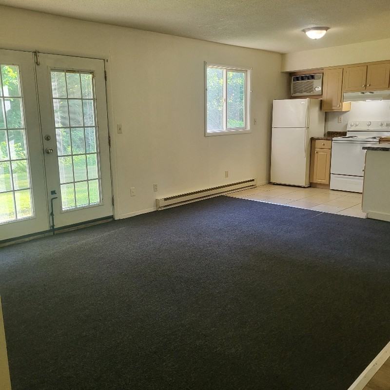 1003 Colonial Dr #2 - Photo 2 of 7