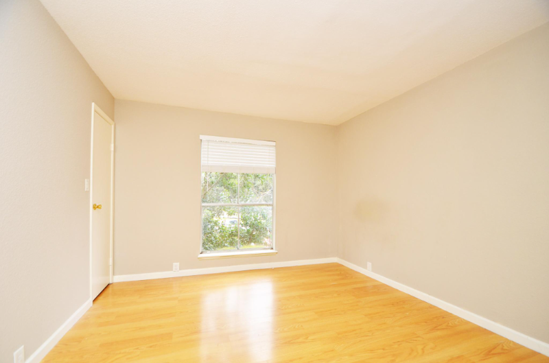 17230 Imperial Valley Dr #76 - Photo 5 of 6