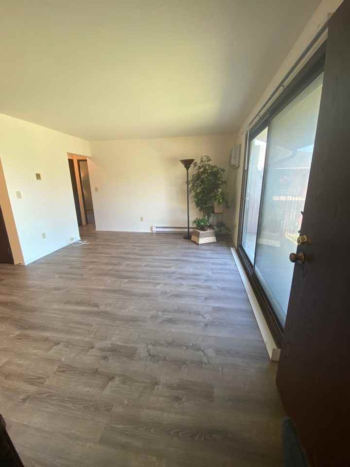 1712 S 115th Ct #2 - Photo 2 of 13