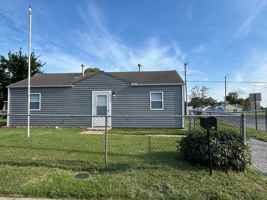 featured image of 3001 E Locust St