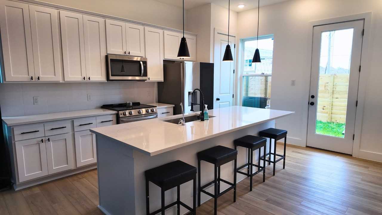 1462 Ferguson Way #A - Photo 5 of 20