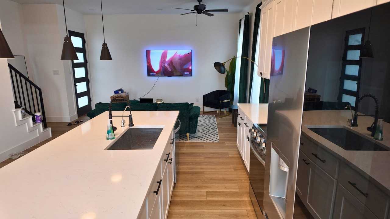 1462 Ferguson Way #A - Photo 6 of 20