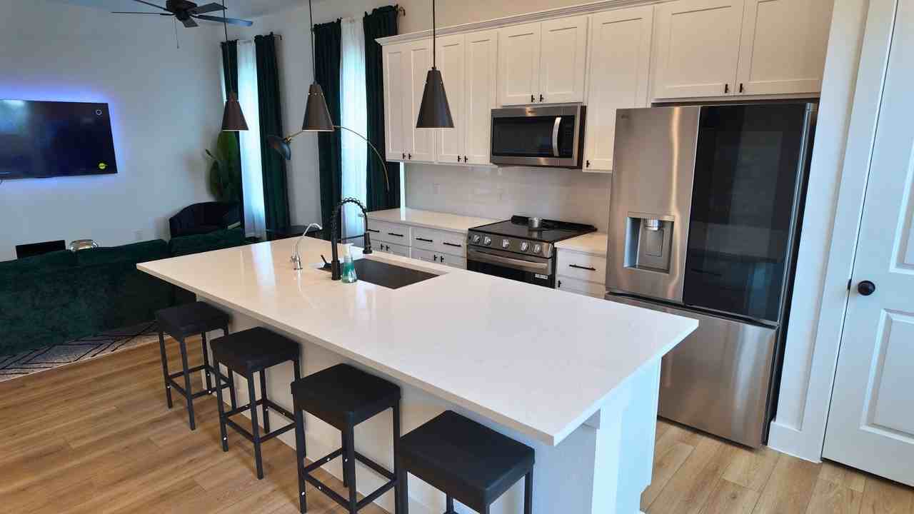 1462 Ferguson Way #A - Photo 7 of 20