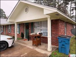 featured image of 906 Tabb St