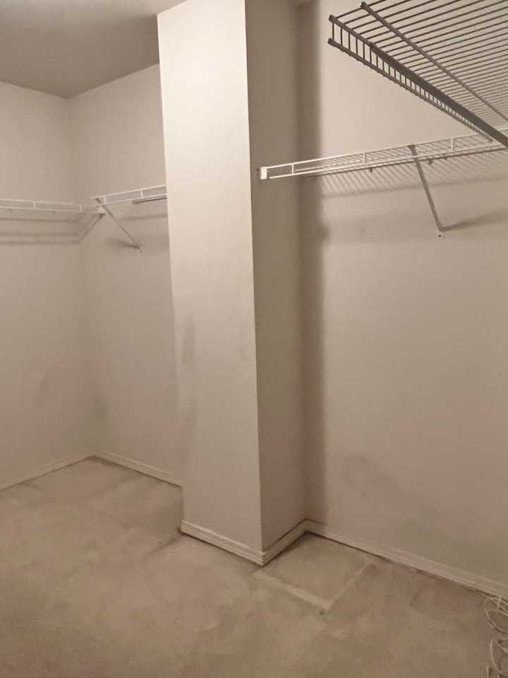 6618 Francis Ave Se #1 - Photo 4 of 17