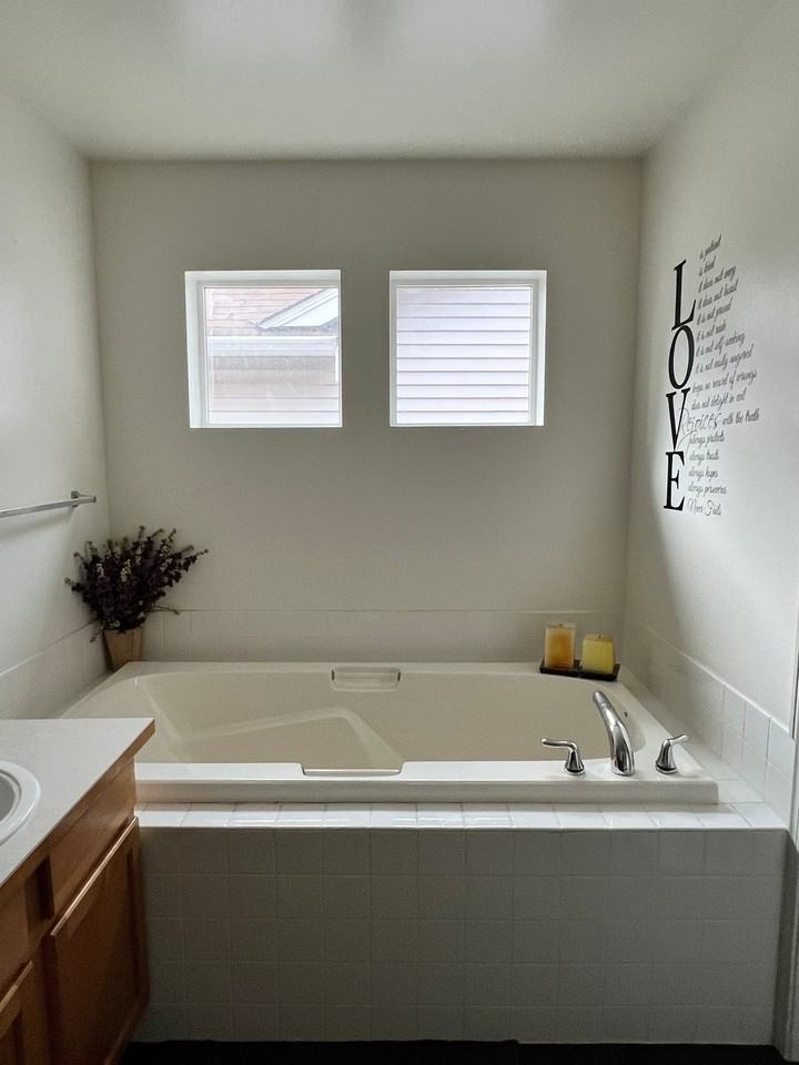 6618 Francis Ave Se #1 - Photo 6 of 17