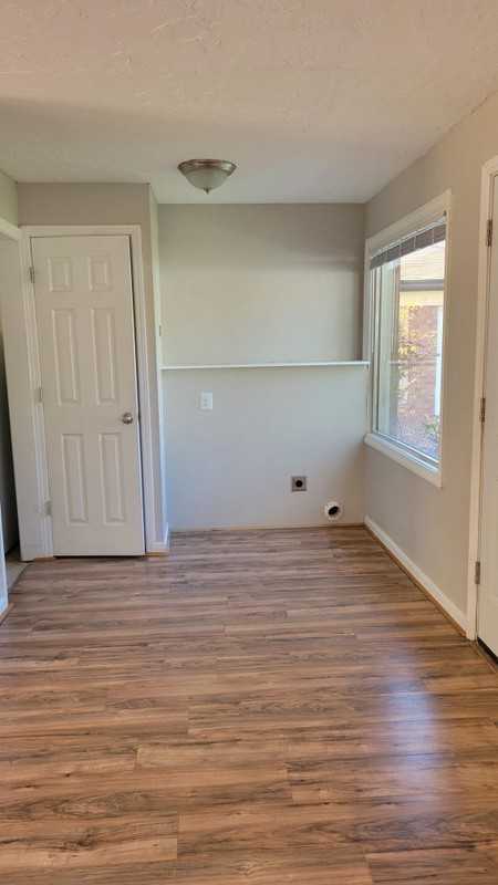 814 E 21st St #1 - Photo 7 of 8