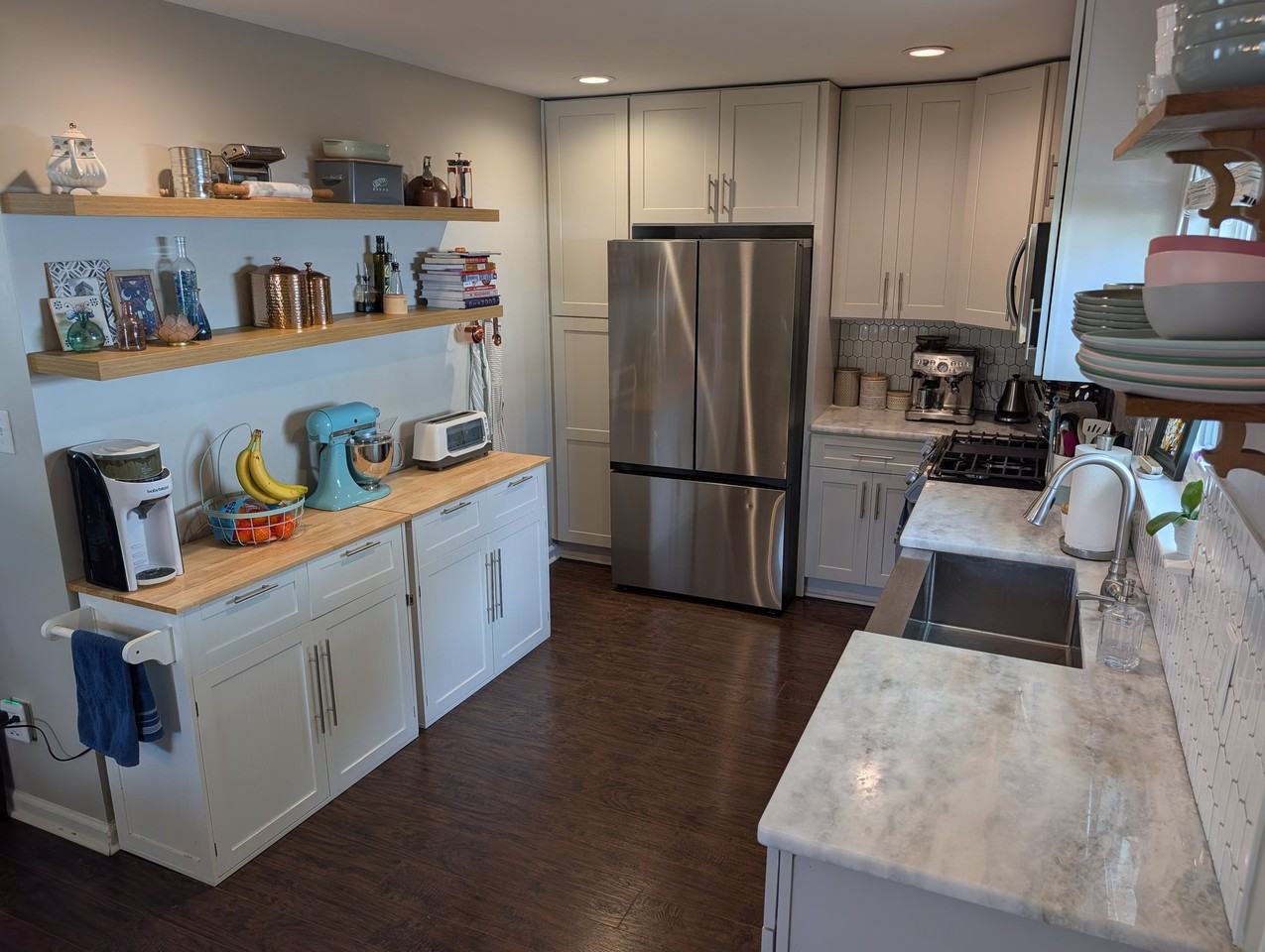 422 Katonah Ave - Photo 2 of 18