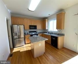 13030 Park Crescent Cir - Photo 2 of 17