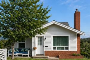 featured image of 62 Pine St