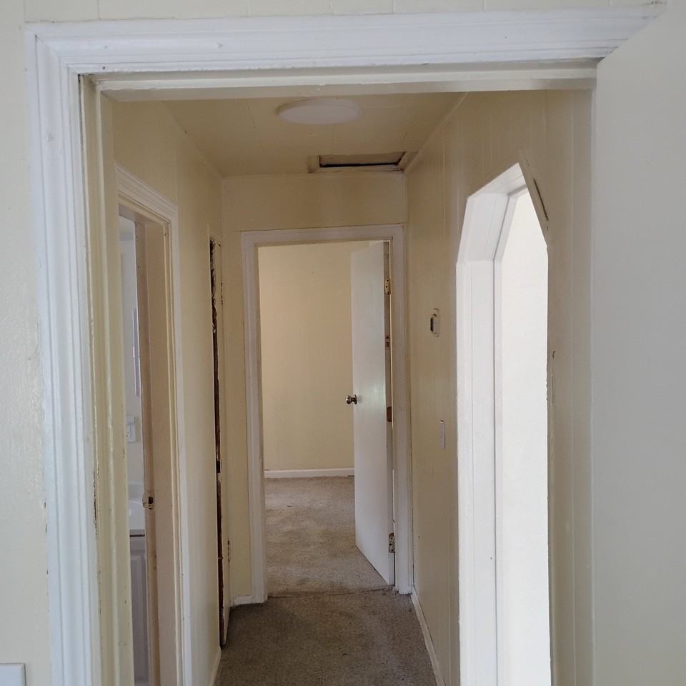 786 Goodlow Ave - Photo 5 of 16
