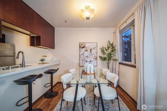 11532 15th Ave Ne #401 - Photo 3 of 17