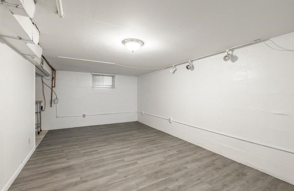 2135 East Pl #B - Photo 2 of 6