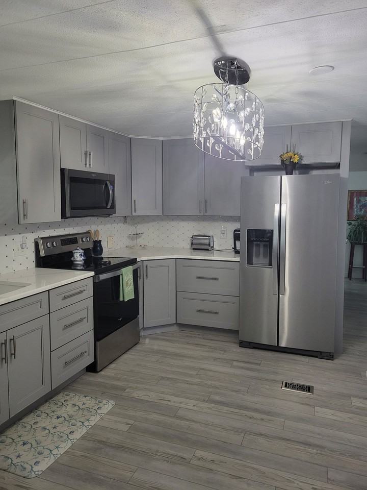 6450 Floral Ct - Photo 4 of 16