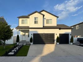 featured image of 5056 N Folkstone Dr