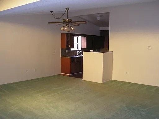 828 15th St - Photo 2 of 7