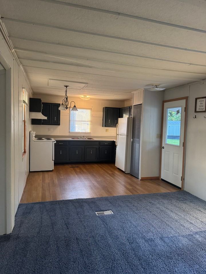 101 Breezewood Park Rd - Photo 5 of 9