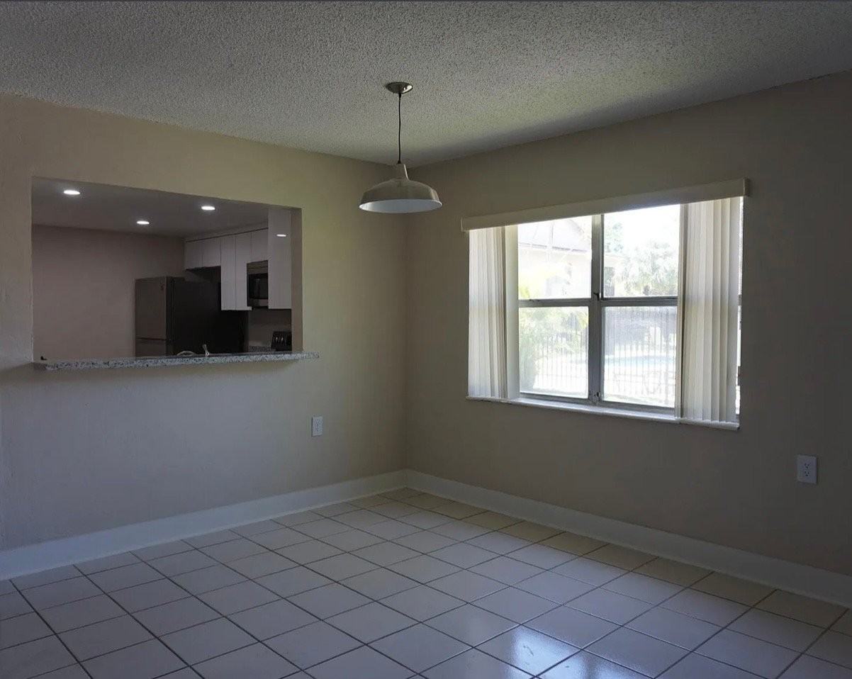 11285 N Kendall Dr #L105 - Photo 3 of 14