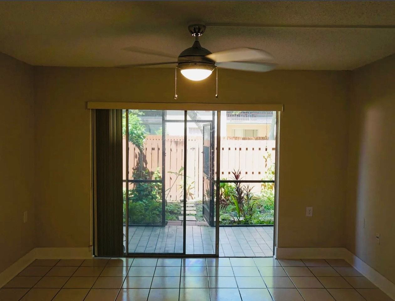 11285 N Kendall Dr #L105 - Photo 4 of 14