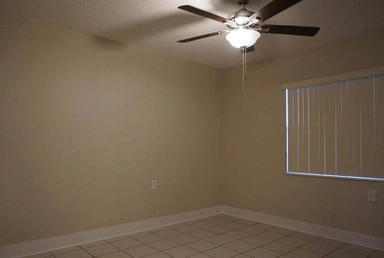 11285 N Kendall Dr #L105 - Photo 7 of 14