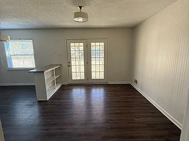 7176 Pam Dr - Photo 4 of 10