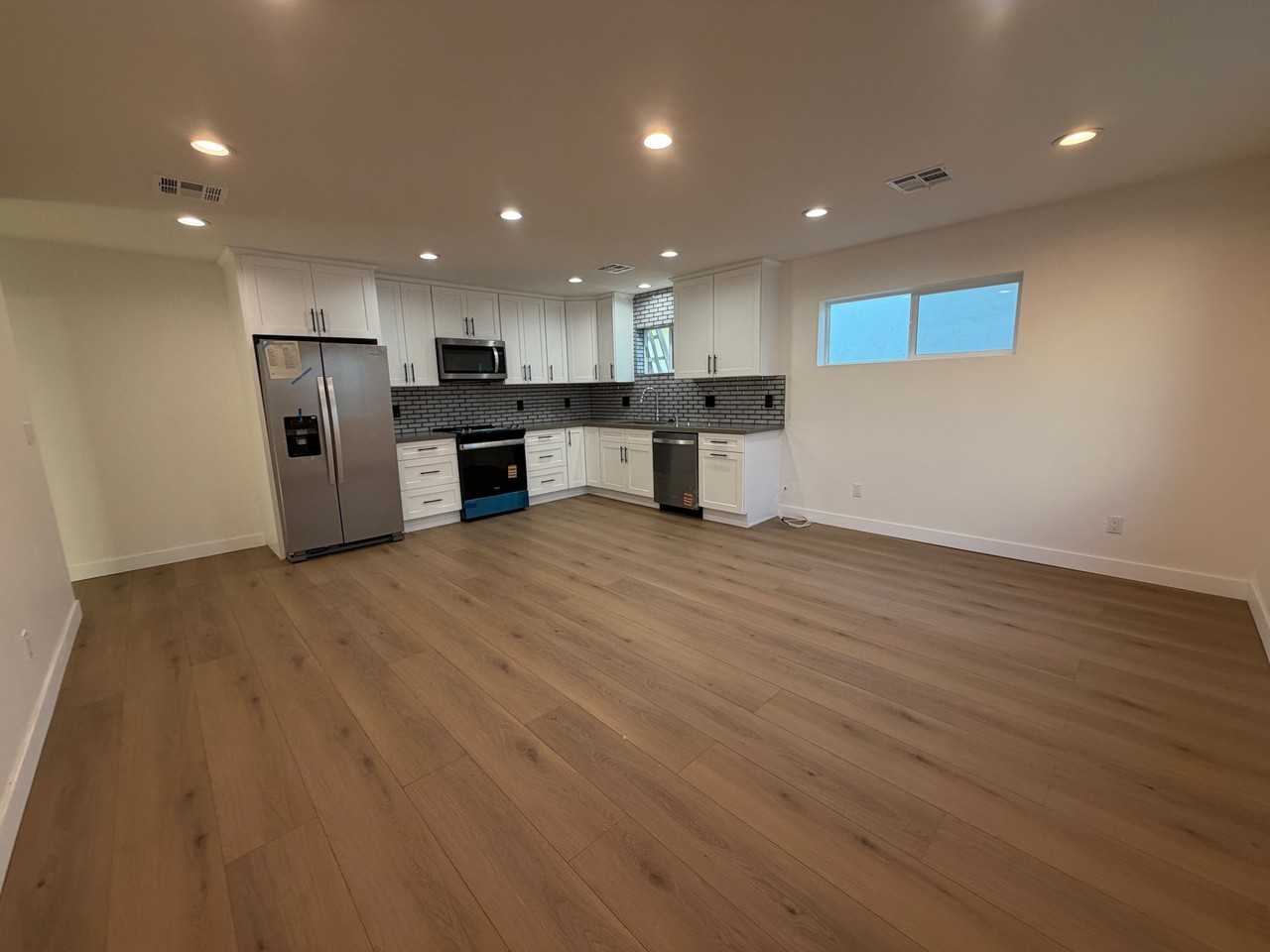13365 Gatber St - Photo 7 of 20