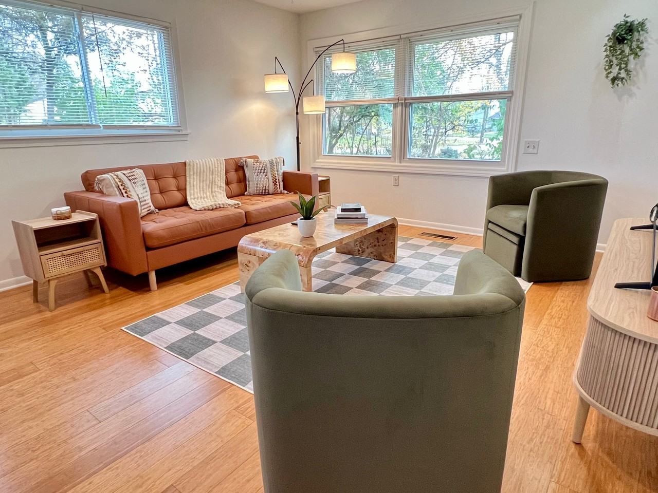 120 Mason Ave - Photo 6 of 14