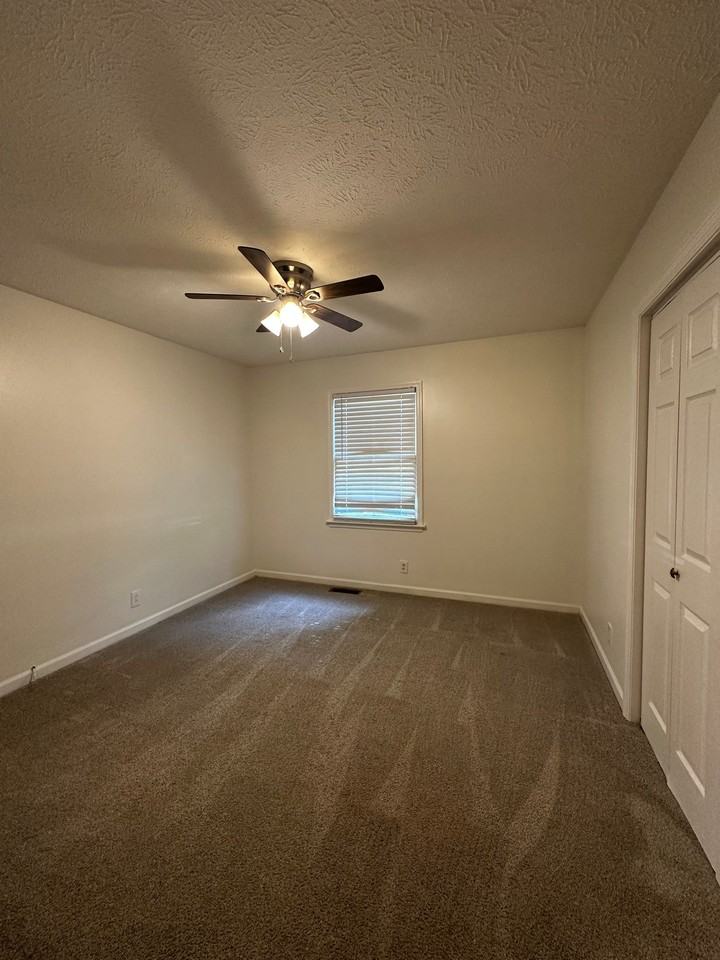 132 Fox Ridge Dr - Photo 7 of 20