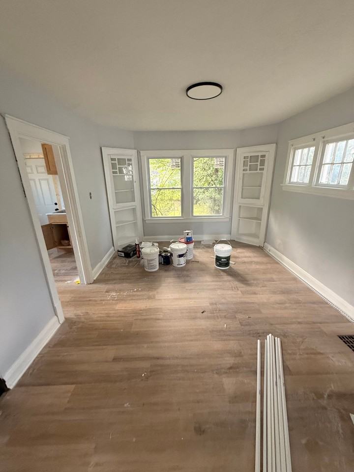 12912 Christine Ave - Photo 3 of 7