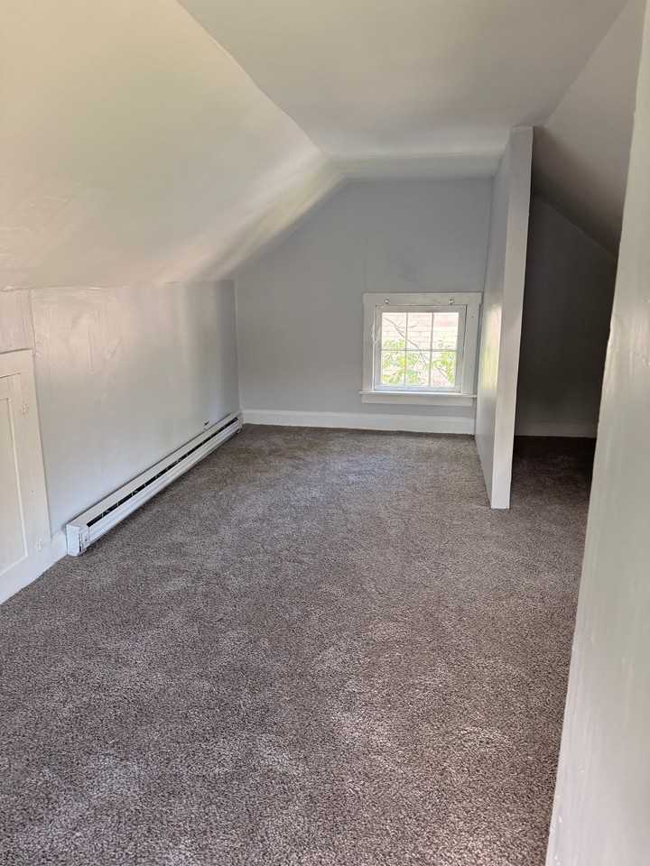 12912 Christine Ave - Photo 6 of 7