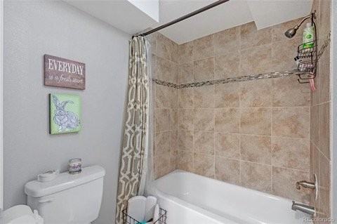 4432 Elkhart St - Photo 7 of 20