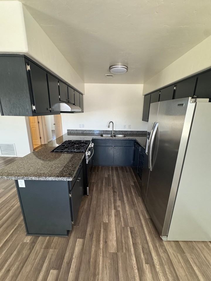 8440 E Greg Ct #C - Photo 4 of 17