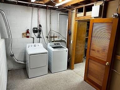 881 Linden Ave - Photo 2 of 11
