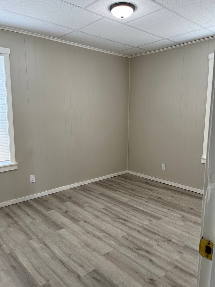 22 Flint St #2 - Photo 4 of 10
