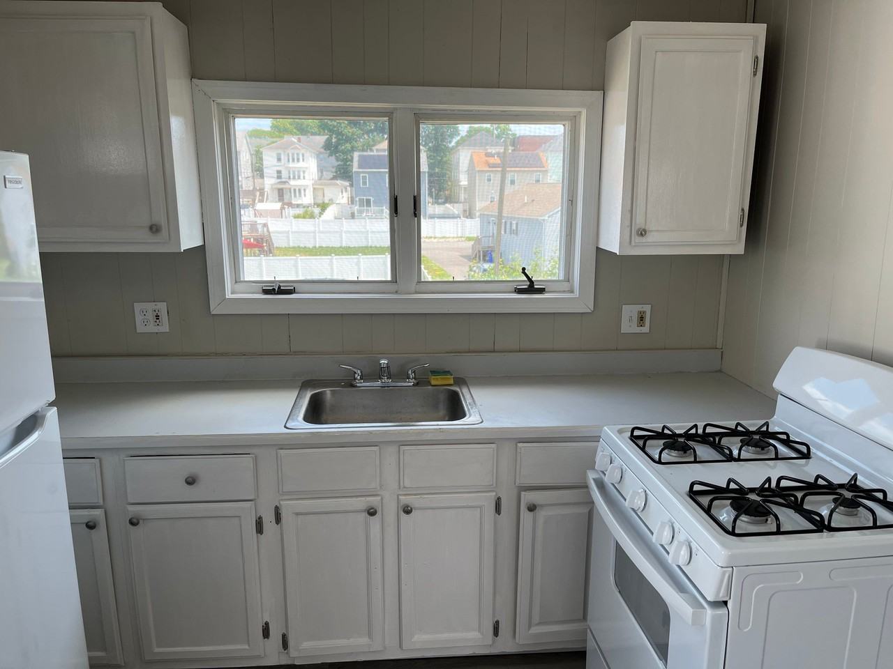 22 Flint St #2 - Photo 7 of 10