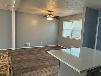 11208 Askew Ave - Photo 6 of 11