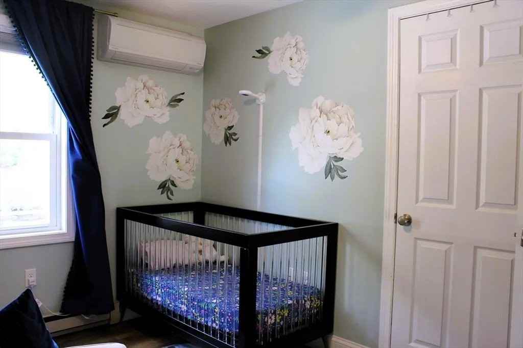 13 Laurana Ln - Photo 3 of 20