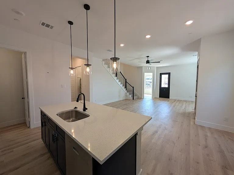 1228 Eureka Springs St #1228 - Photo 2 of 7
